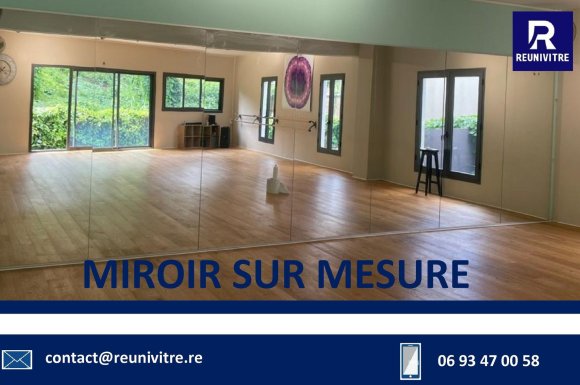 Pose de miroirs sur mesure dans un studio de danse à Saint-Benoît à la Réunion